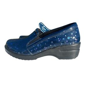 Easy Street Navy Floral Slip-Resistant Non-Marking Anti-Fatigue